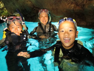青の洞窟シュノーケル＆美ら海体験ダイビング×3名様